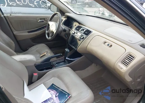 2000 Honda Accord Ex from USA, damaged, VIN 1HGCG1652YA080328